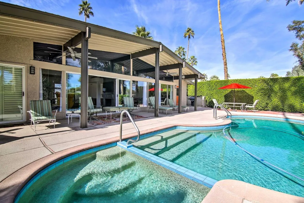 Palm Springs Oasis With Pool And Golf Course Views! 빌라 0*, 팜 스프링스